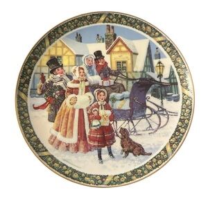 ROYAL WINDSOR Here We Come A Caroling Christmas Jack Woodson Decorative